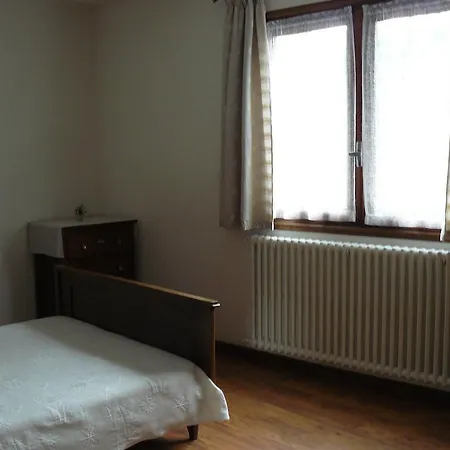 Holiday home Les Emptes