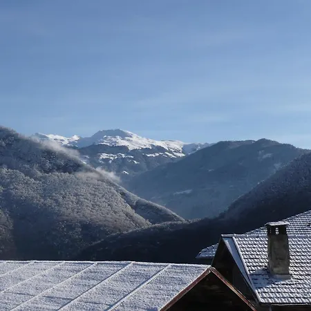 Les Emptes Holiday home *