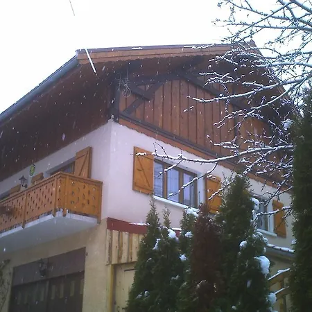 Les Emptes Holiday home
